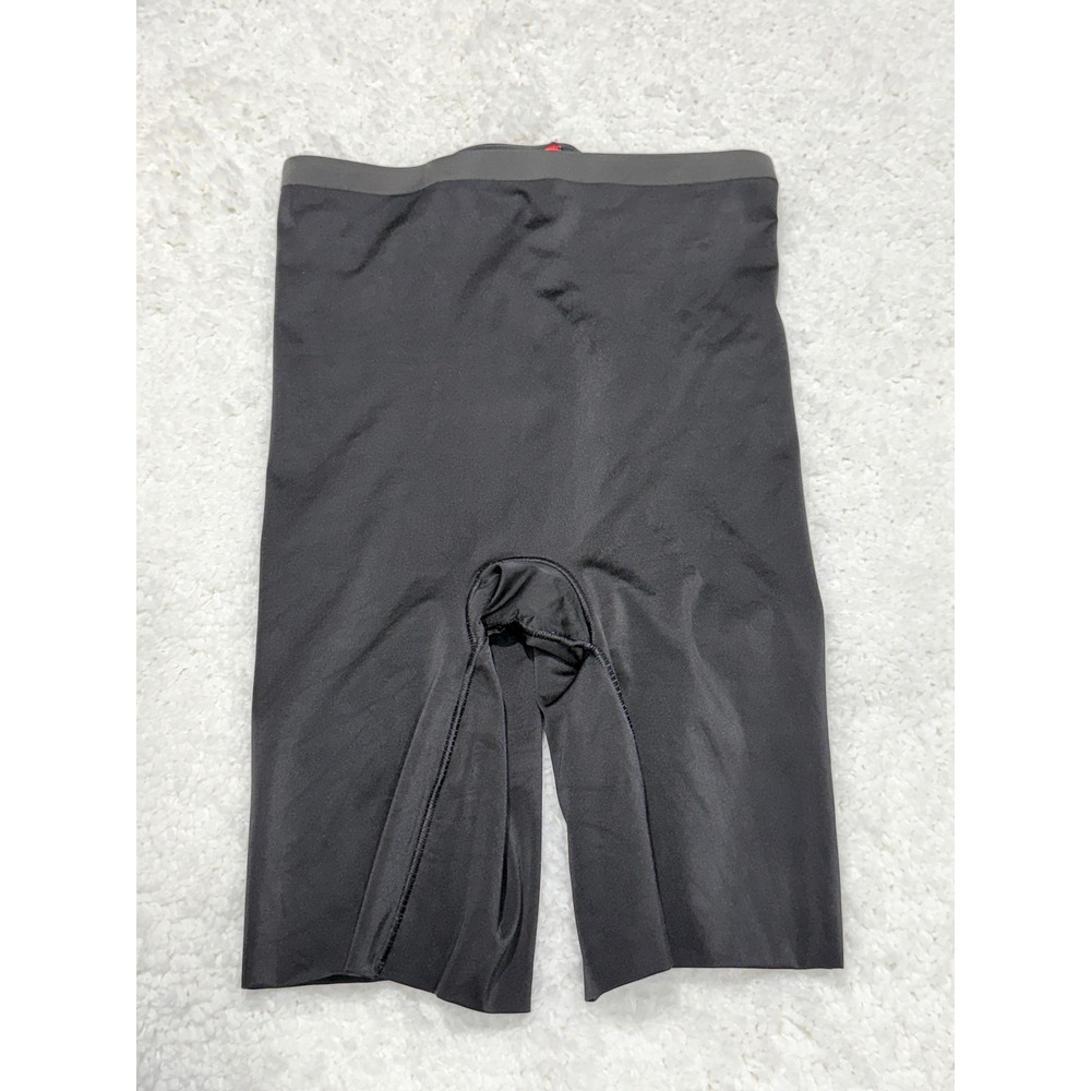 Spanx Shapewear Mid-Thigh Shaping Short Womens sz M Slimming High Waist Seamless